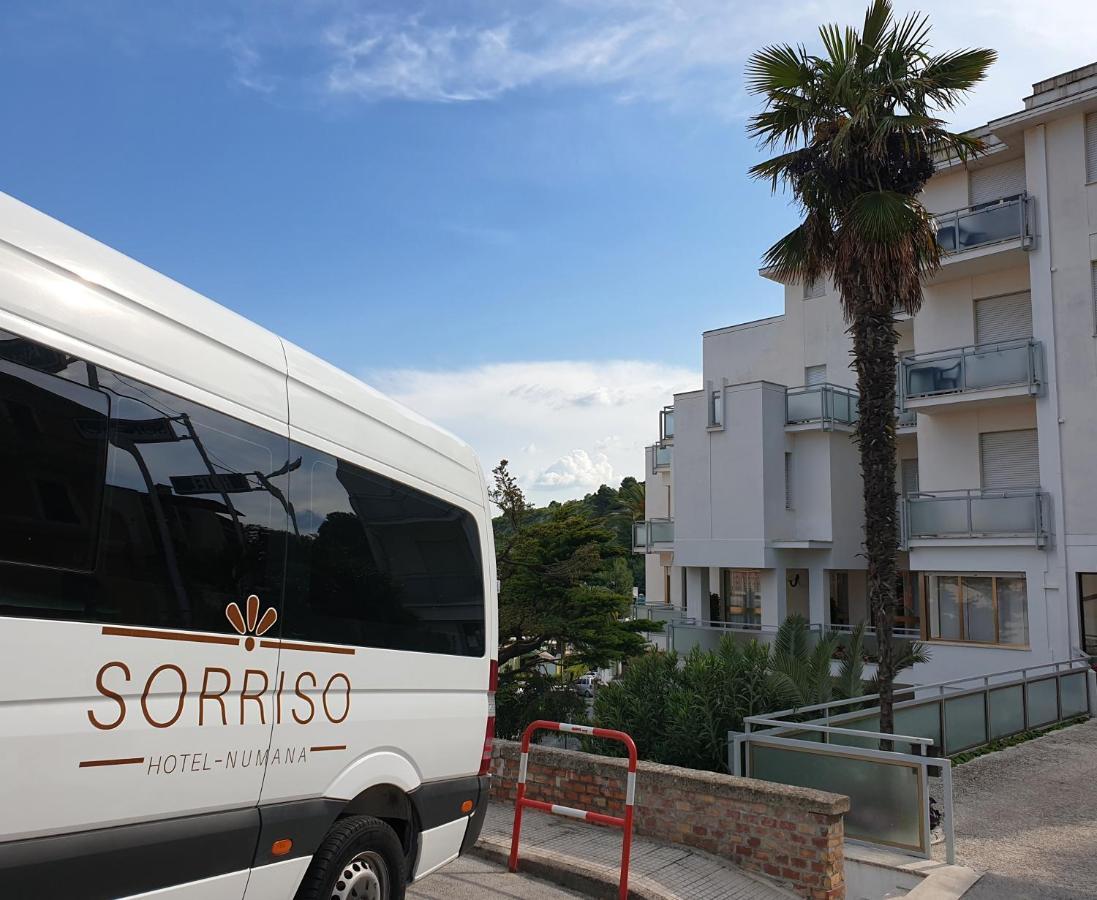 Hotel Sorriso Numana Exteriör bild